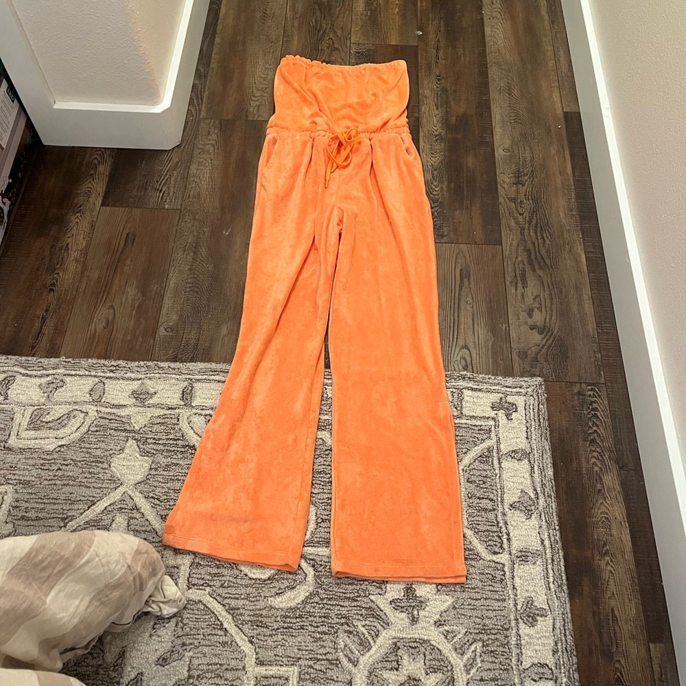 Beyond Yoga Vibrant Orange Pants